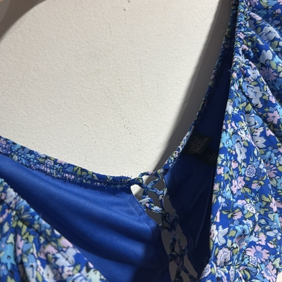 Wild fable crop small Floral Blue Women's shirt puff sleeve lined just the top - Picture 4 of 4